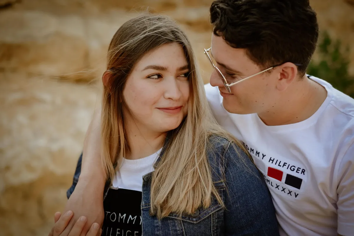 Tommy Paul e o Amor Digital: Casamento com Influenciadora Conhecida pelo Instagram