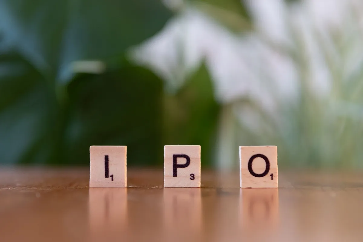 IPO da Anthropic: O Futuro da Inteligência Artificial em Jogo