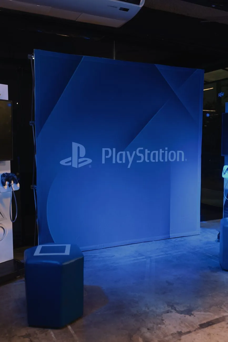 Logo da PS5 Surpreende e Aparece na XBOX Games Showcase: O Que Isso Significa?