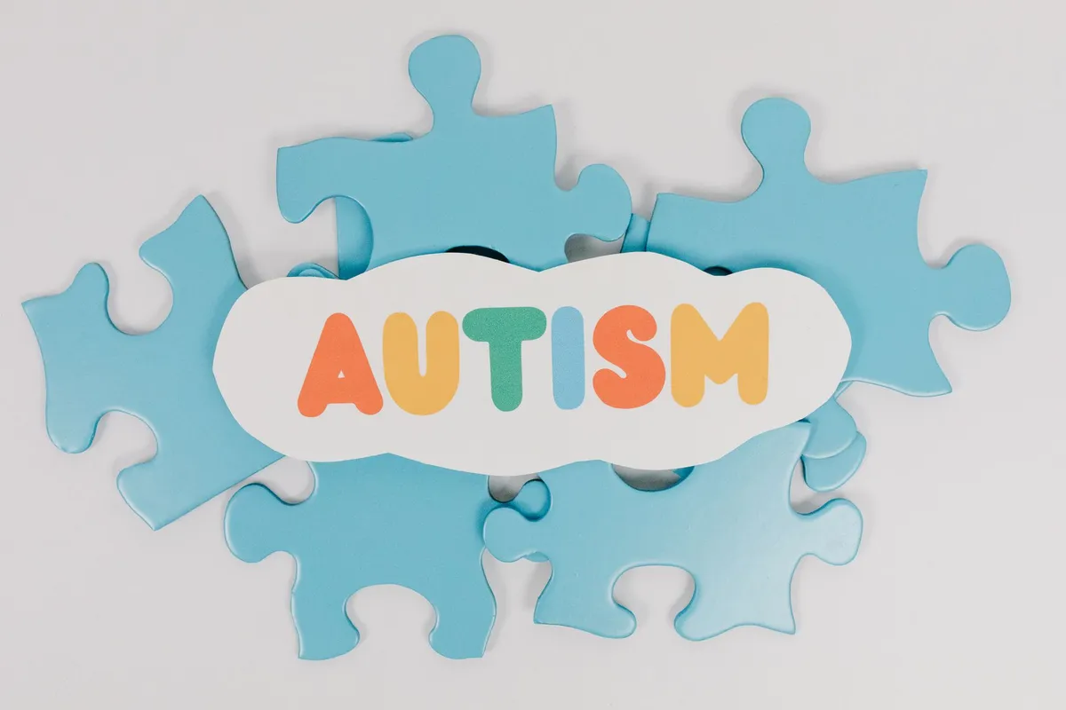 Revolução na Educação: IA Identifica Sinais de Autismo e TDAH em Alunos